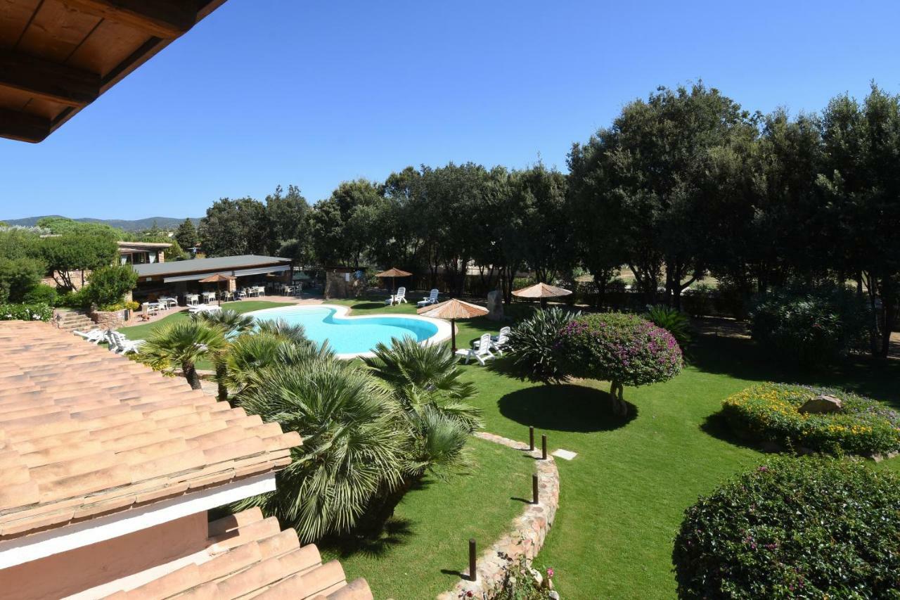 Hotel Su Giganti 3*